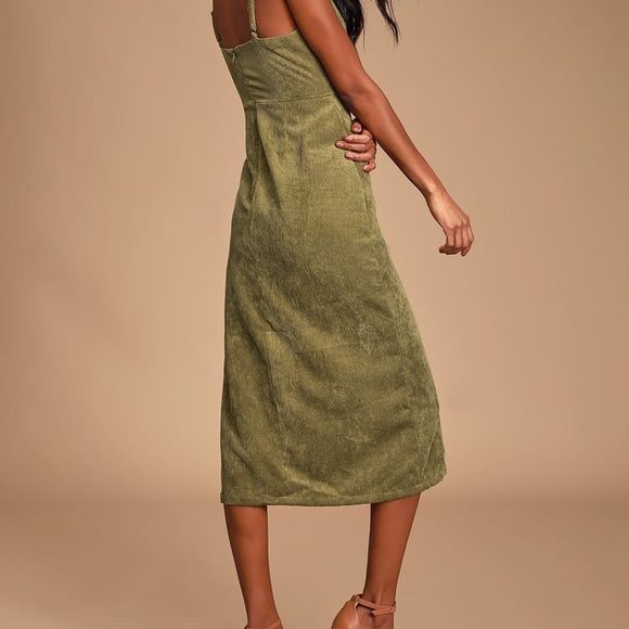 Lulu’s corduroy button-front midi dress - Picture 3 of 8